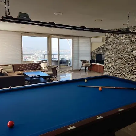 şehir Ve Doğa Manzaralı özel Bahçeli Lüx