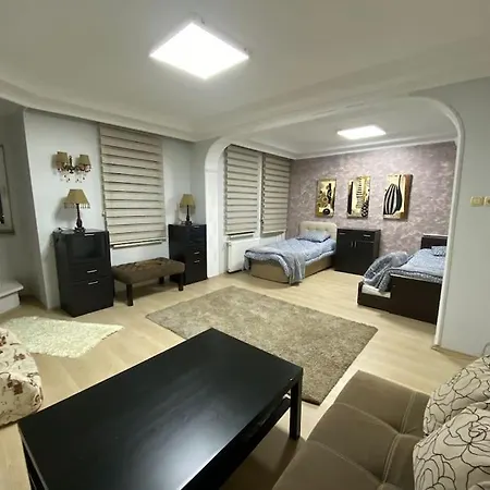 şehir Ve Doğa Manzaralı özel Bahçeli Lüx *