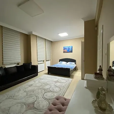 şehir Ve Doğa Manzaralı özel Bahçeli Lüx Villa